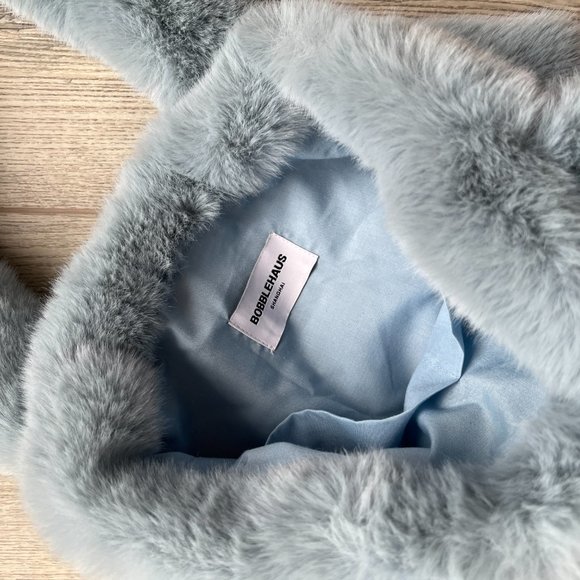 Bobblehaus BH Fluffy Cloud Shoulder Bag - Picture 4 of 5